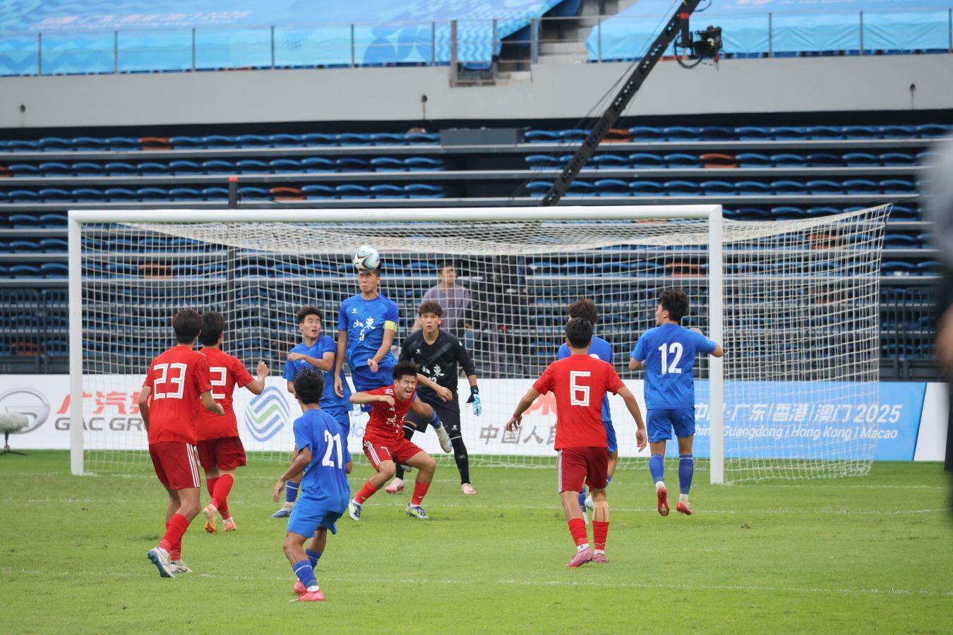 amp, 新疆队防线