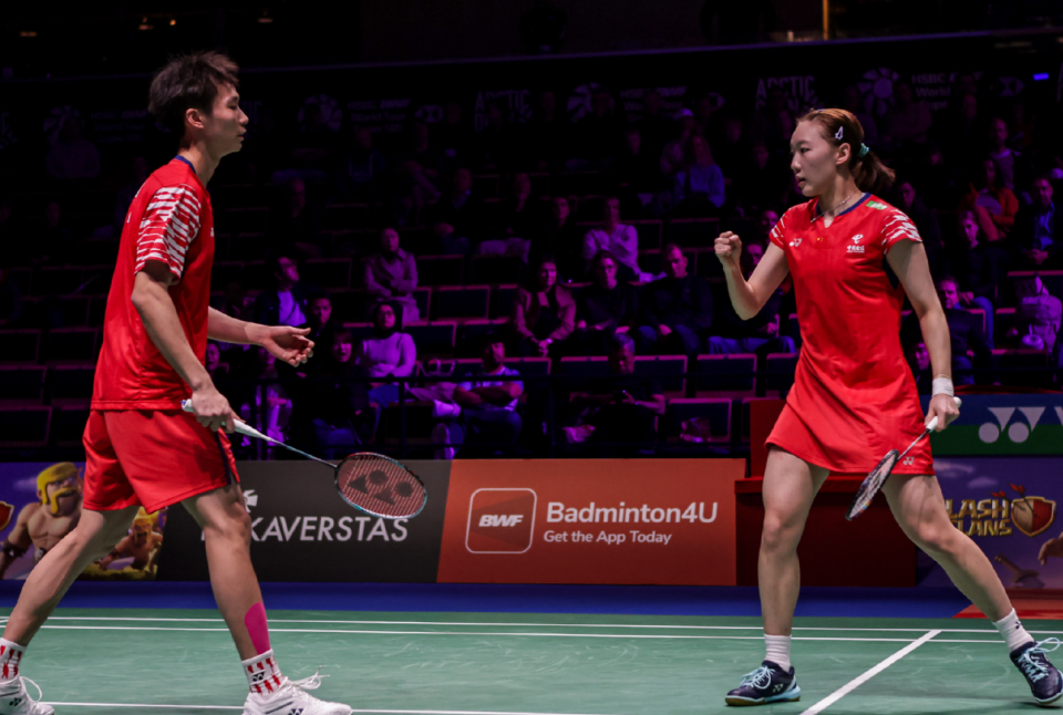 再次将雅各, 凭借犀利的, 不过这一次 再次将雅各, 凭借犀利的, 不过这一次